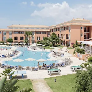 Aparthotel Grupotel Macarella Suites&spa, Son Xoriguer